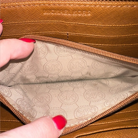 Michael Kors Tan Leather Zip Around Long Wallet - Picture 7 of 7